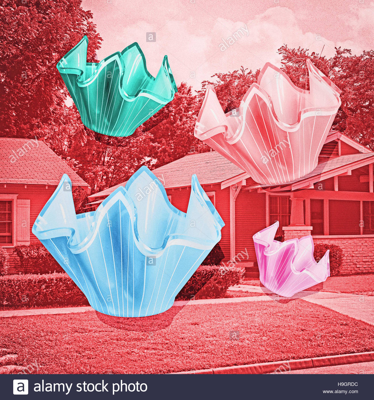 Vintage Glass Handkerchief Vases With Houses Residential