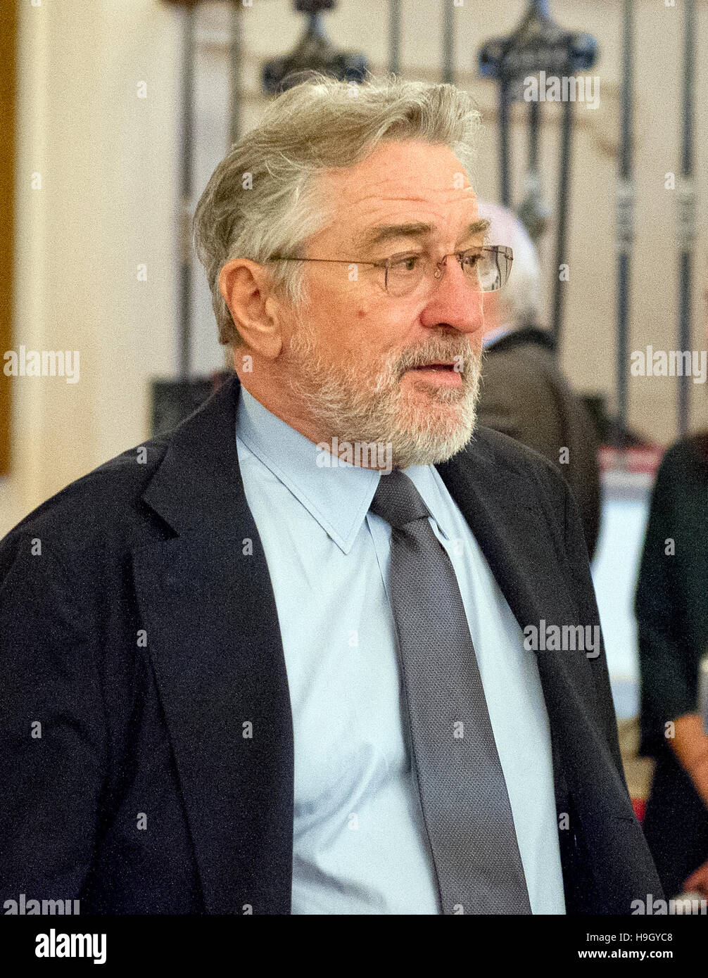 robert de niro glasses