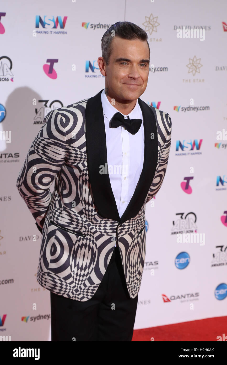 Sydney, Australia. 23rd November 2016. Robbie Williams arrives on the red carpet for the 30th ARIA Awards at The Star, Pyrmont, Sydney. Credit: Credit:  Richard Milnes/Alamy Live News Stock Photo