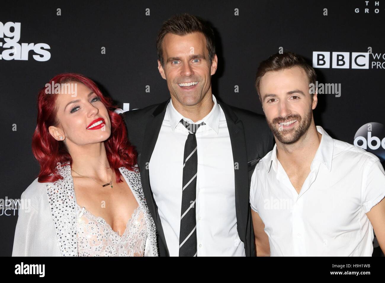 Los Angeles, CA, USA. 22nd Nov, 2016. Sharna Burgess, Cameron Mathison ...