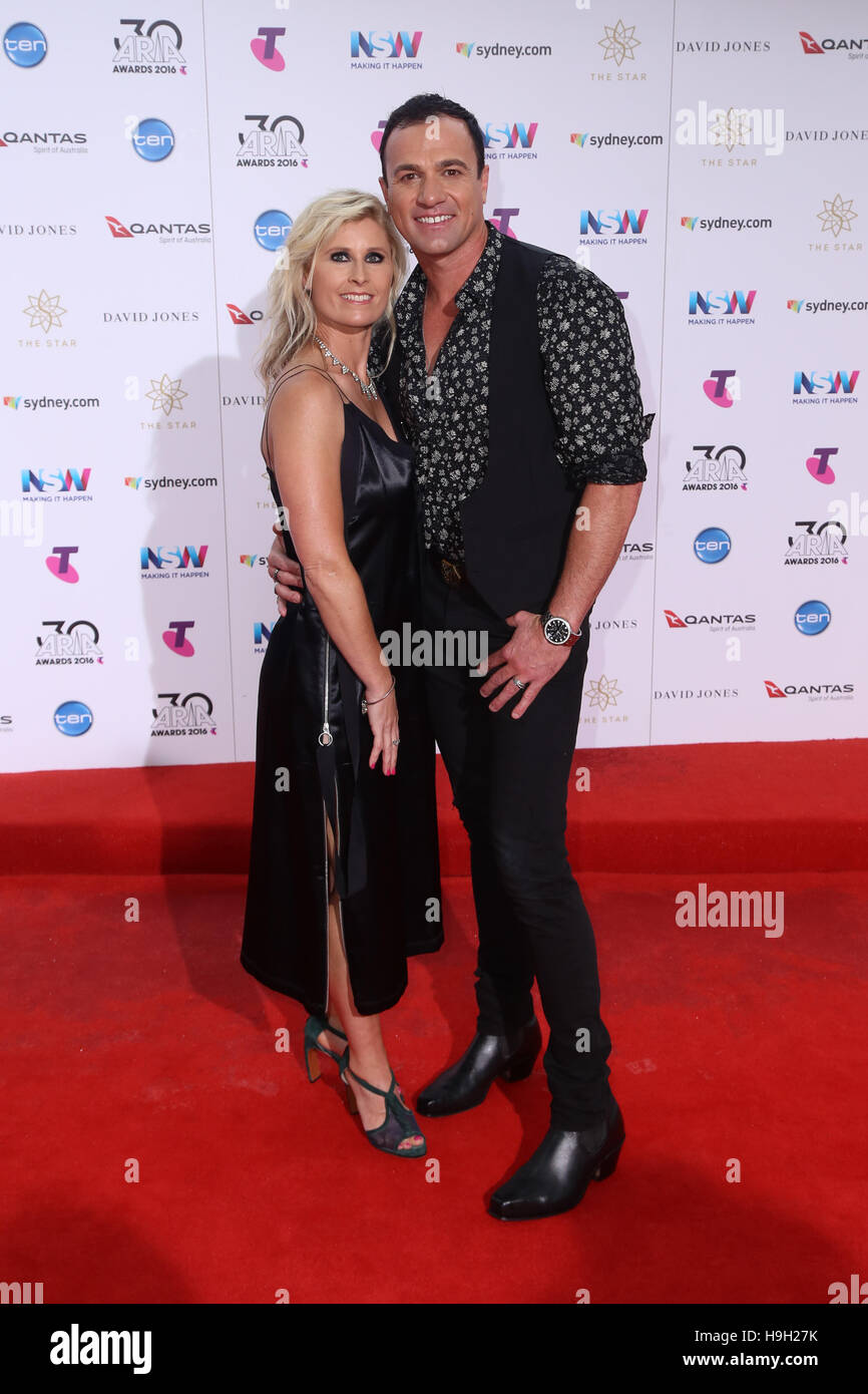 Sydney, Australia. 23 November 2016. Shannon Noll and Rochelle Ogston arrives on the red carpet for the 30th ARIA Awards at The Star, Pyrmont, Sydney. Credit: Credit:  Richard Milnes/Alamy Live News Stock Photo