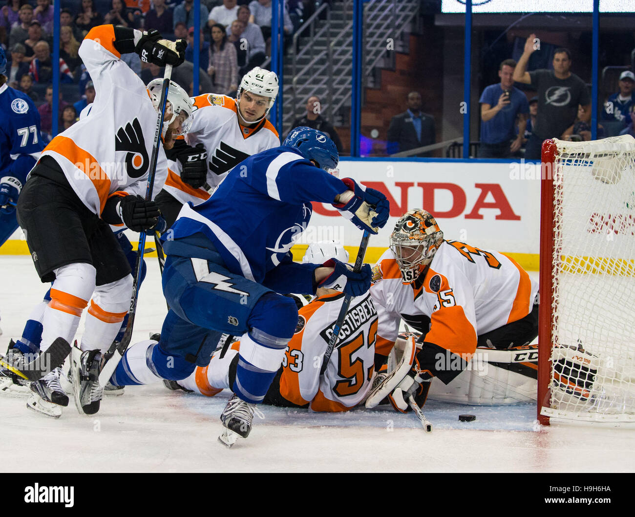 Florida, USA. 23rd Nov, 2016. LOREN ELLIOTT Times .Tampa Bay