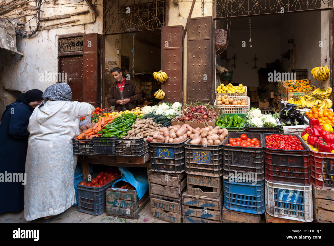 Colourful fruit stand in Fès, Morocco Stock Photo