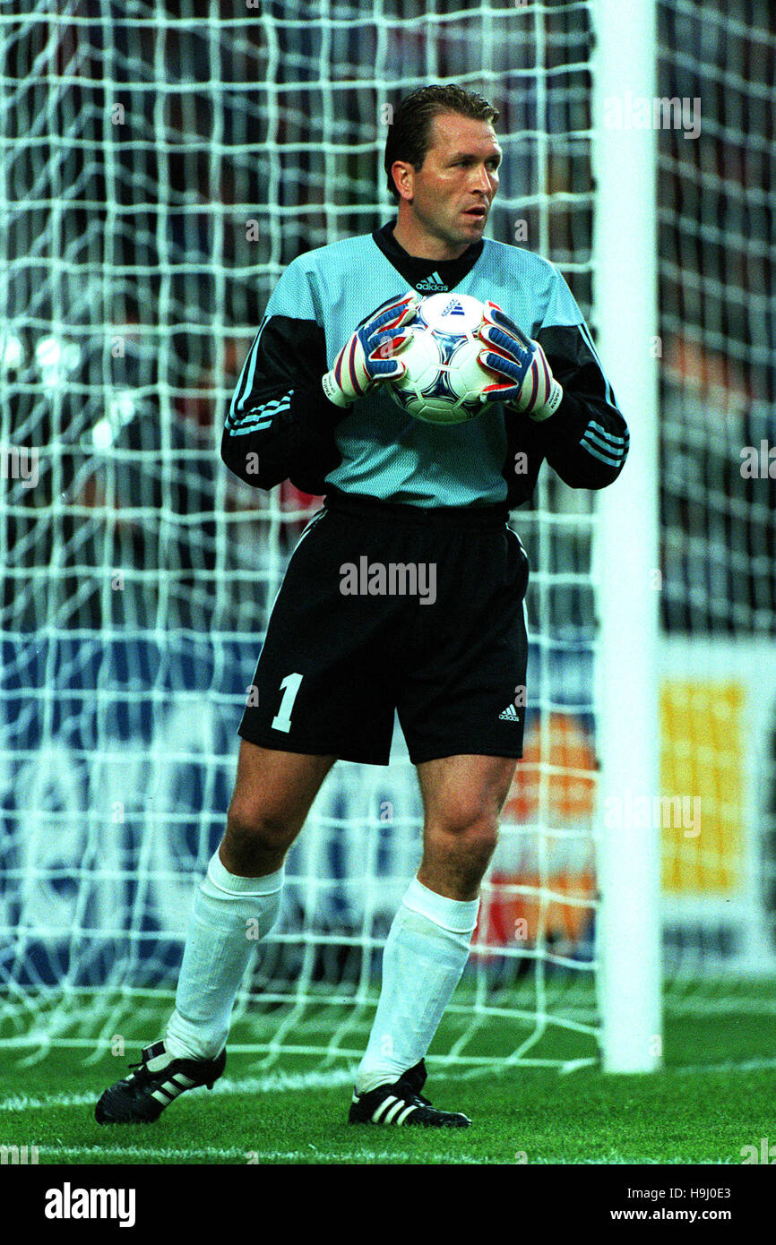 andreas-kopke-germany-eintracht-frankfurt-22-june-1998-H9J0E3.jpg