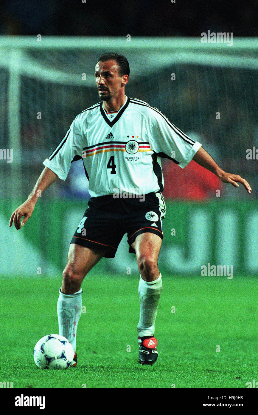 JURGEN KOHLER GERMANY & BORUSSIA DORTMUND FC 22 June 1998 Stock Photo