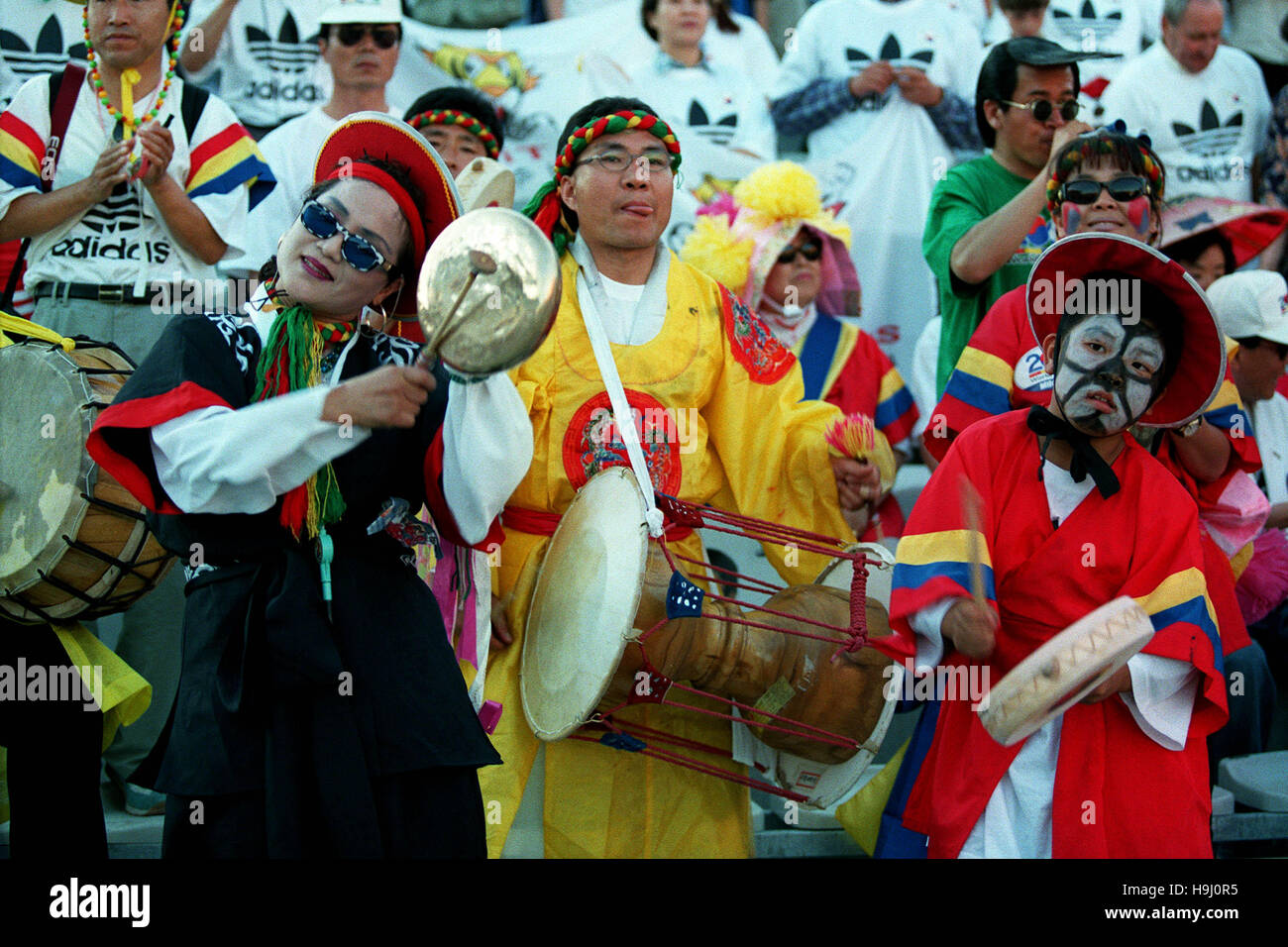 SOUTH KOREA FANS KOREA WORLD CUP 98 25 June 1998 Stock Photo