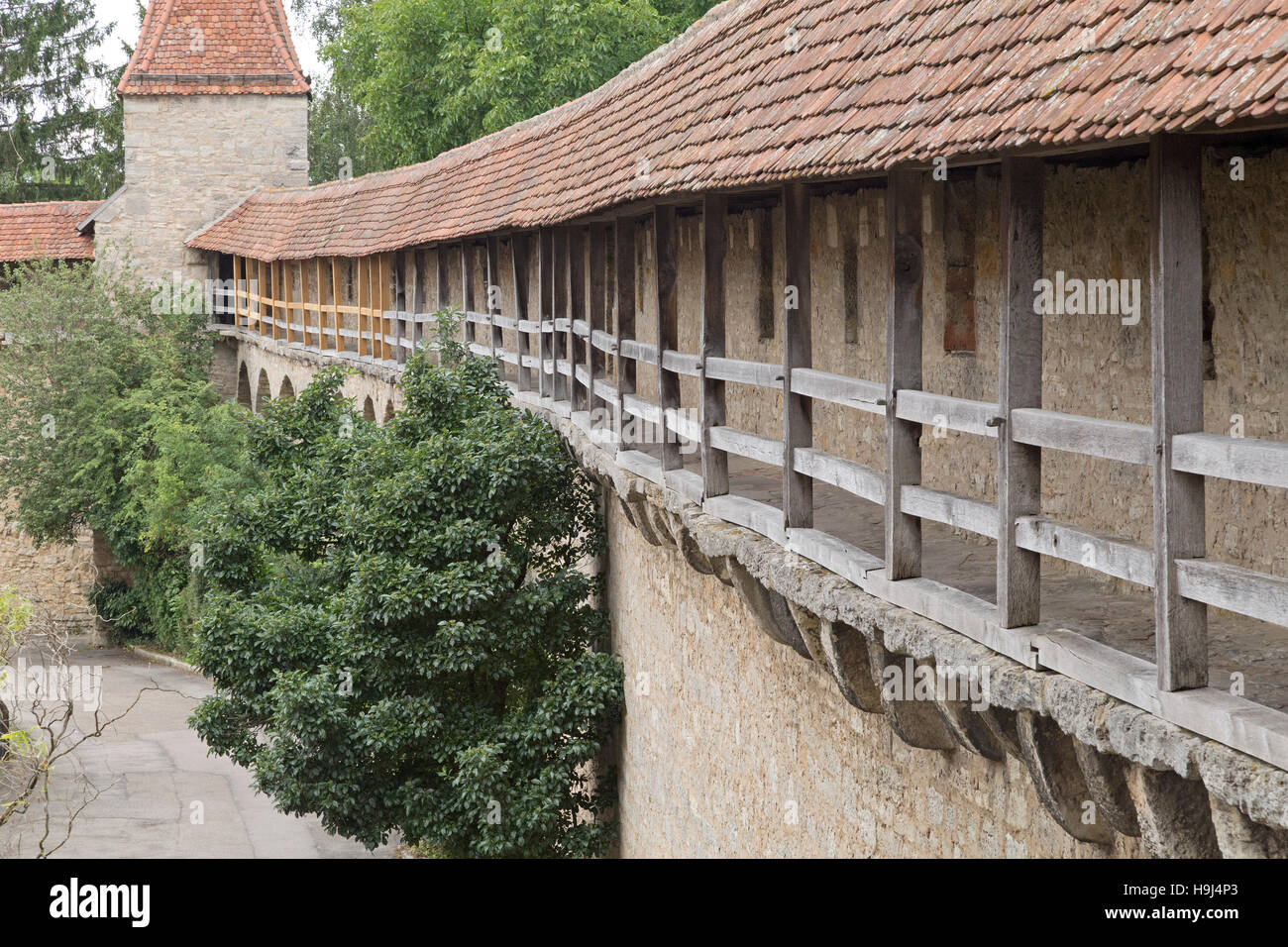 parapet walk, town wall, Rothenburg ob der Tauber, Central Franconia, Bavaria, Germany Stock Photo