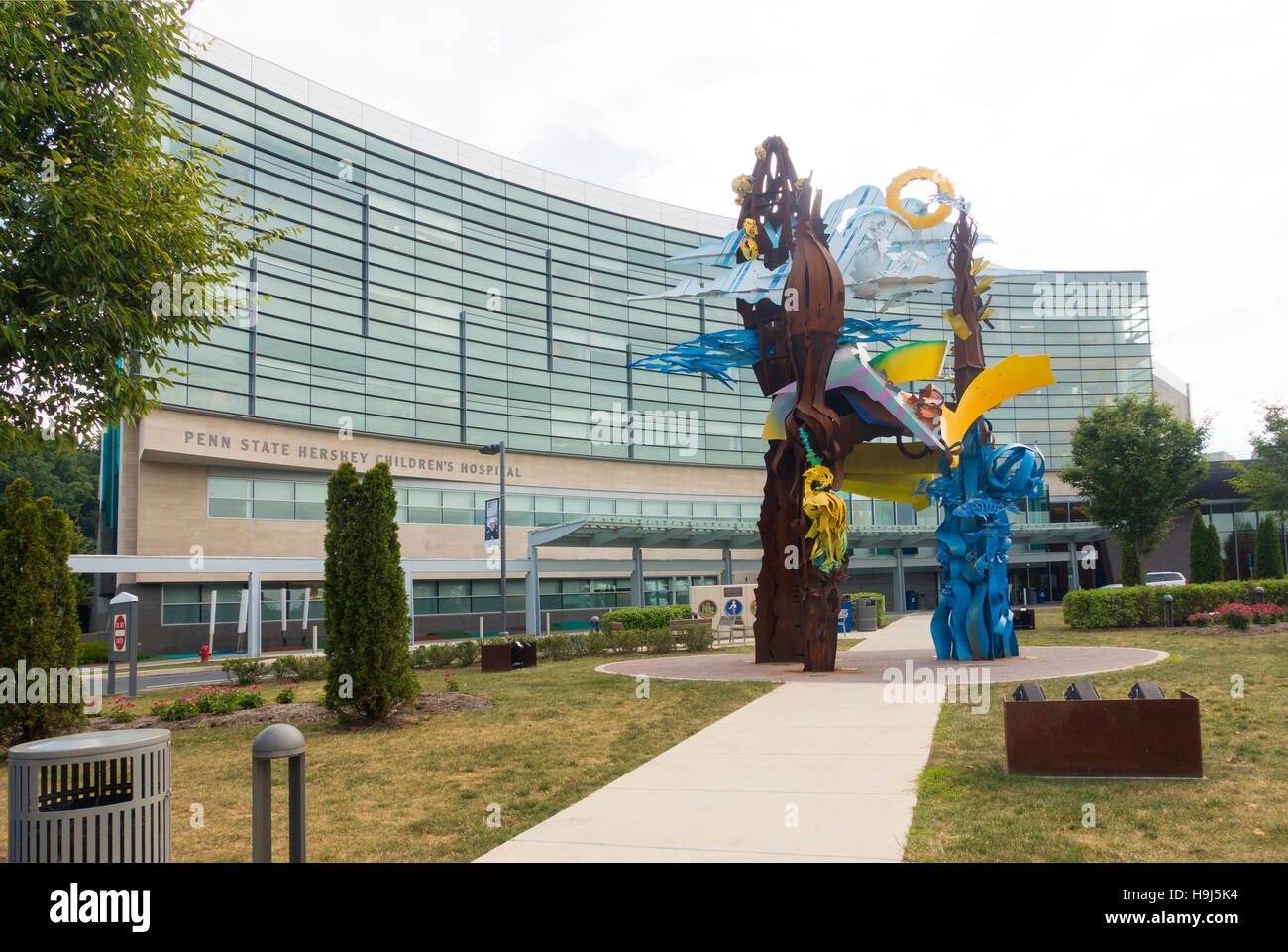 Penn state Hershey PA children's hospital Stock Photo Alamy