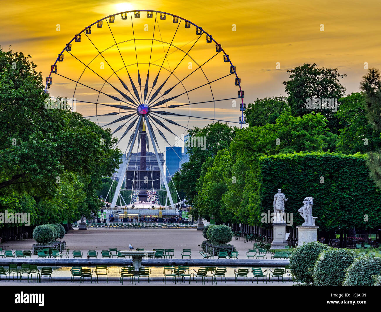 The Big Wheel on Place de la Concorde, Paris, France Stock Photo Alamy