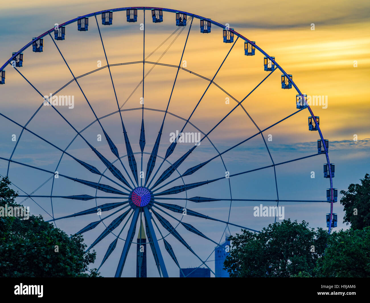 The Big Wheel on Place de la Concorde, Paris, France Stock Photo Alamy