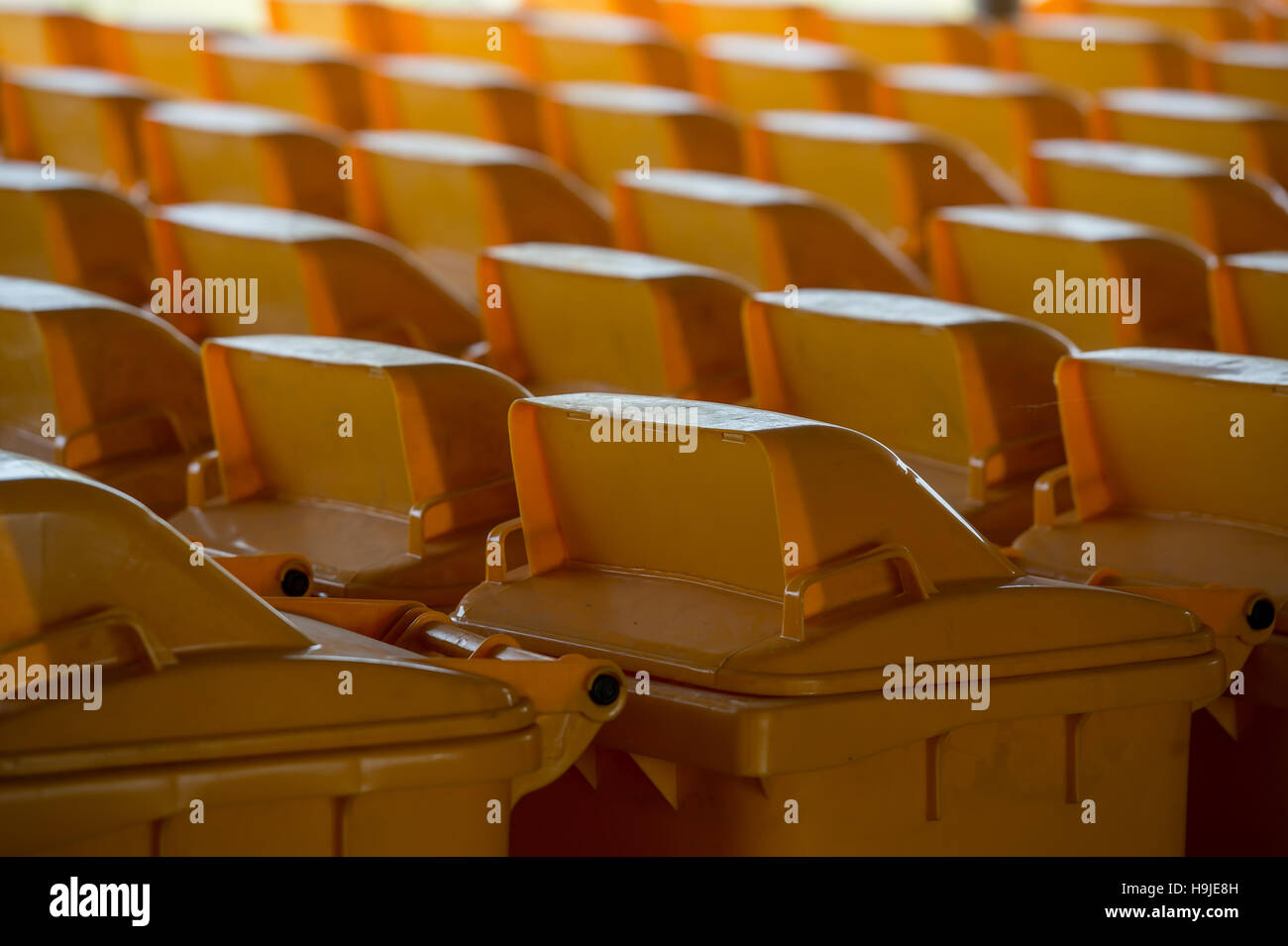 Yellow Recycling Bin Stock Photo Alamy Yellow Recycling Bin Stock Photo Alamy