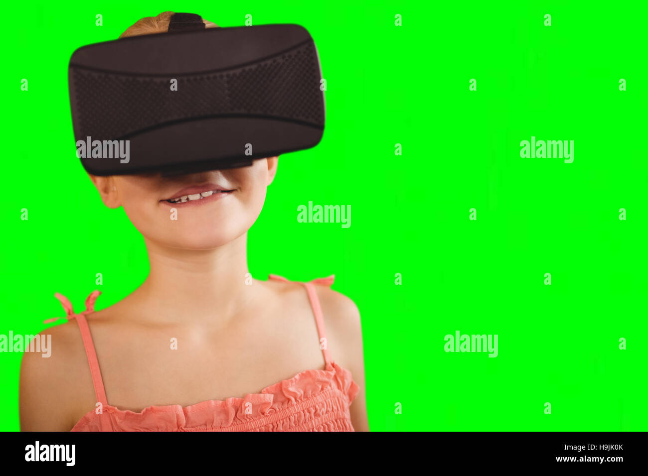 Close up girl wearing green hi-res stock photography and images - Alamy