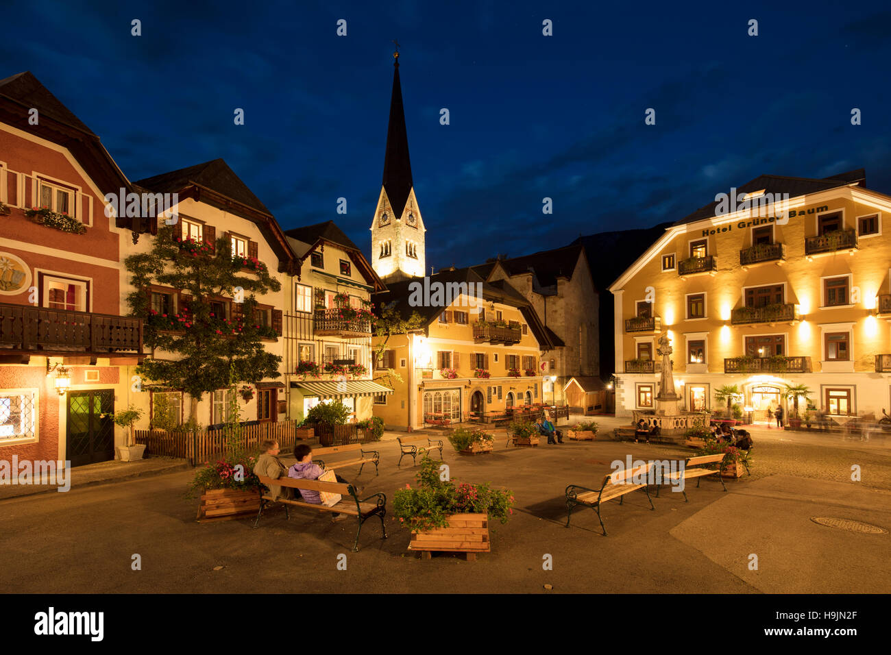 Evening twilight over the Marktplatz, Hallstatt, Saltzkammergut, Austria Stock Photo
