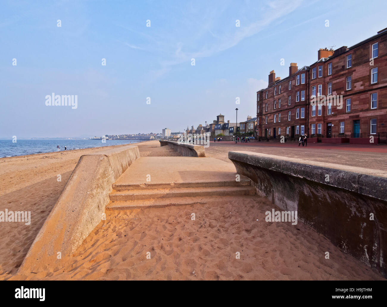 Portobello edinburgh hires stock photography and images Alamy