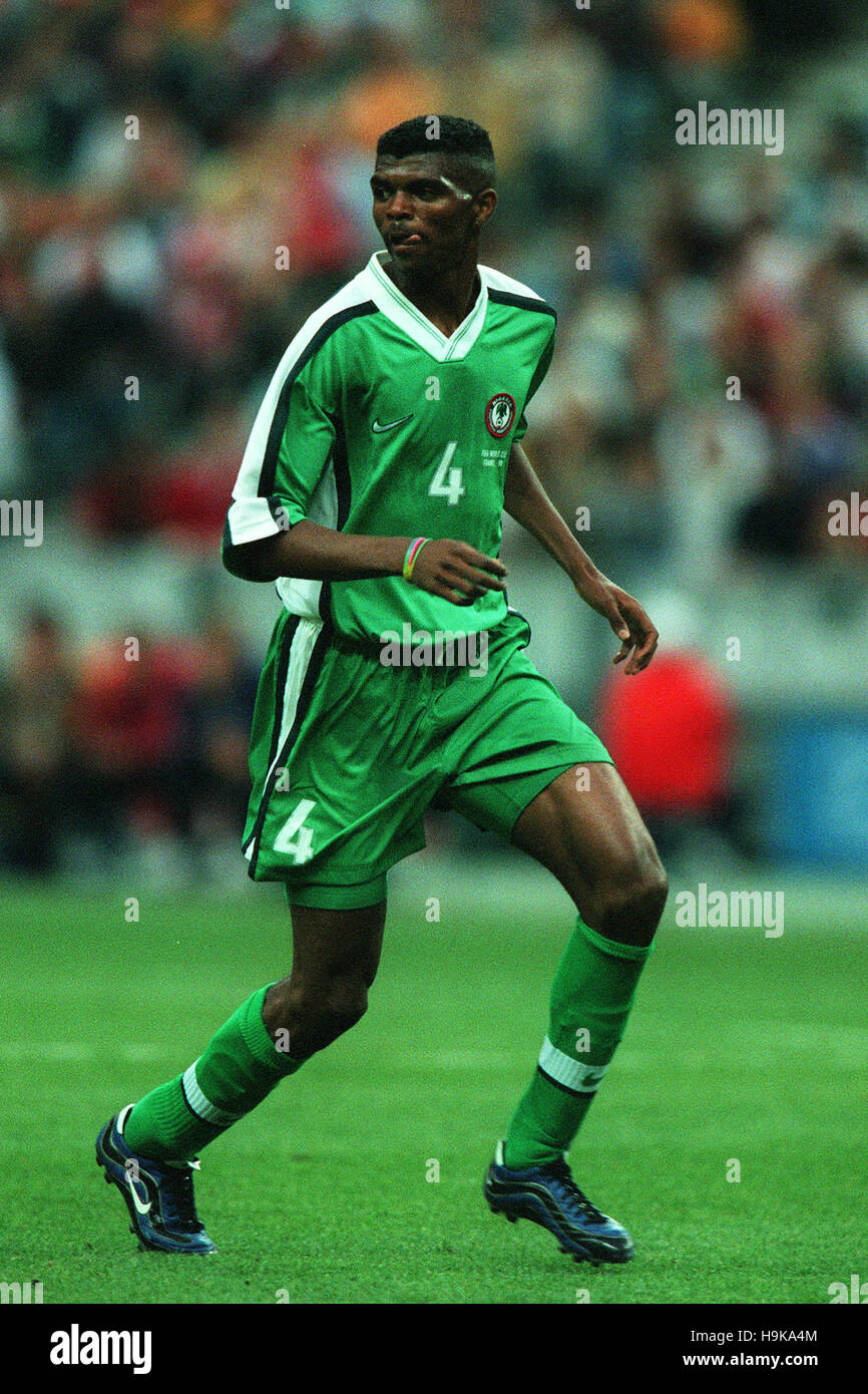 NWANKWO KANU NIGERIA & INTER MILAN 02 July 1998 Stock Photo