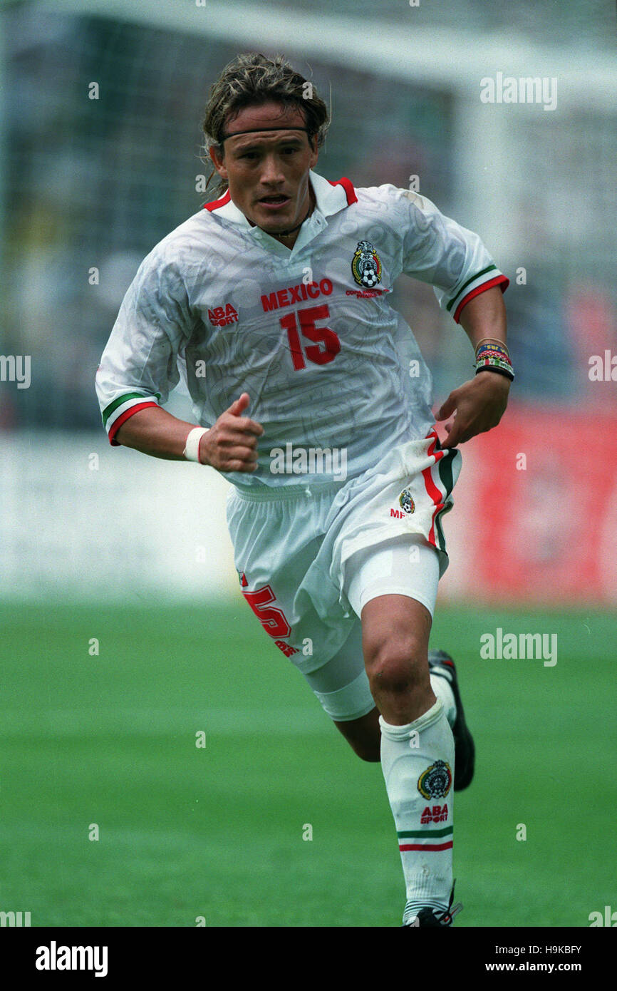 Luis Hernandez Stock Photos & Luis Hernandez Stock Images Alamy