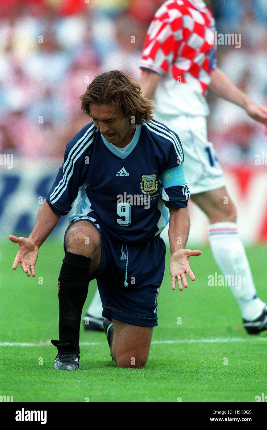 Batistuta hi-res stock photography and images - Alamy