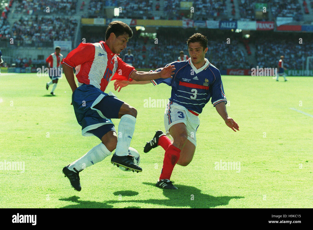Fanion football Coupe du Monde 1998, 8e de finale France-Paraguay