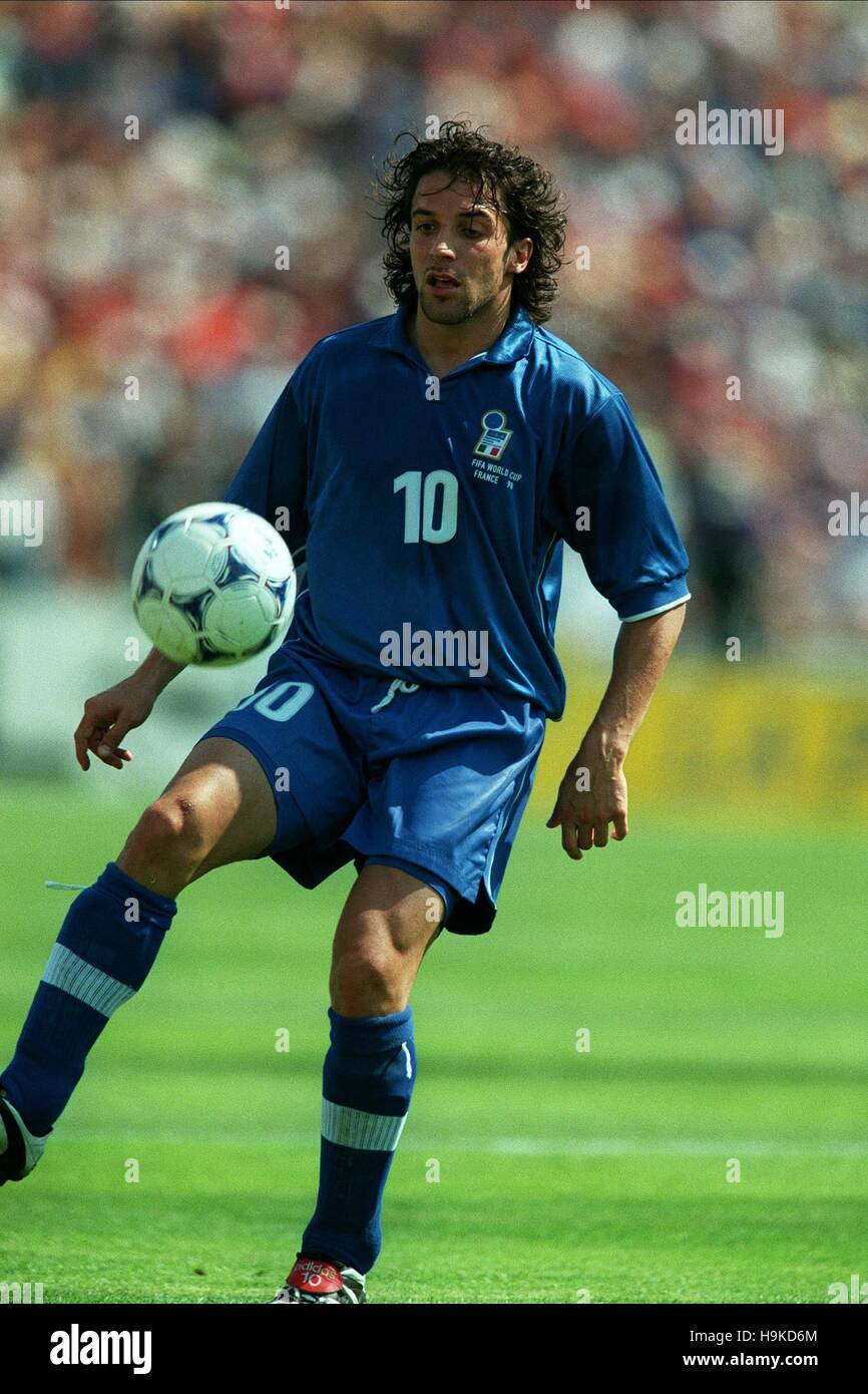 ALESSANDRO DEL PIERO ITALY & JUVENTUS 02 July 1998 Stock Photo - Alamy