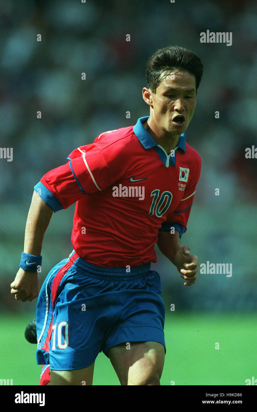 YONG SOO CHOI SOUTH KOREA 30 June 1998 Stock Photo - Alamy