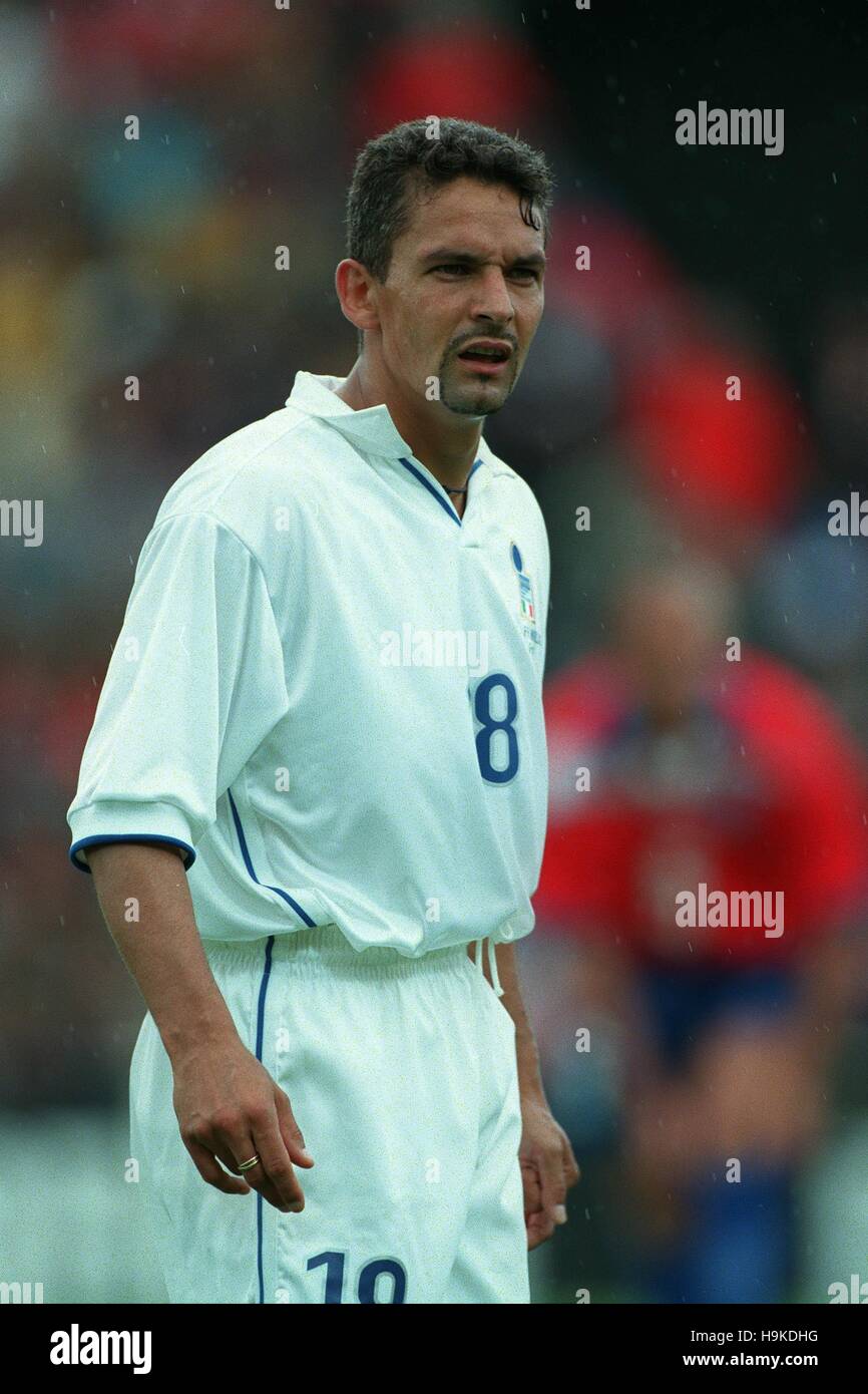 ROBERTO BAGGIO ITALY & BOLOGNA FC 11 June 1998 Stock Photo