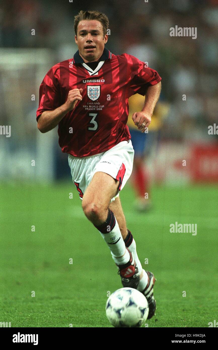 Sold Price: GRAEME LE SAUX Signed Chelsea 8x10 Photo. Good Con 938 C 220425cb02