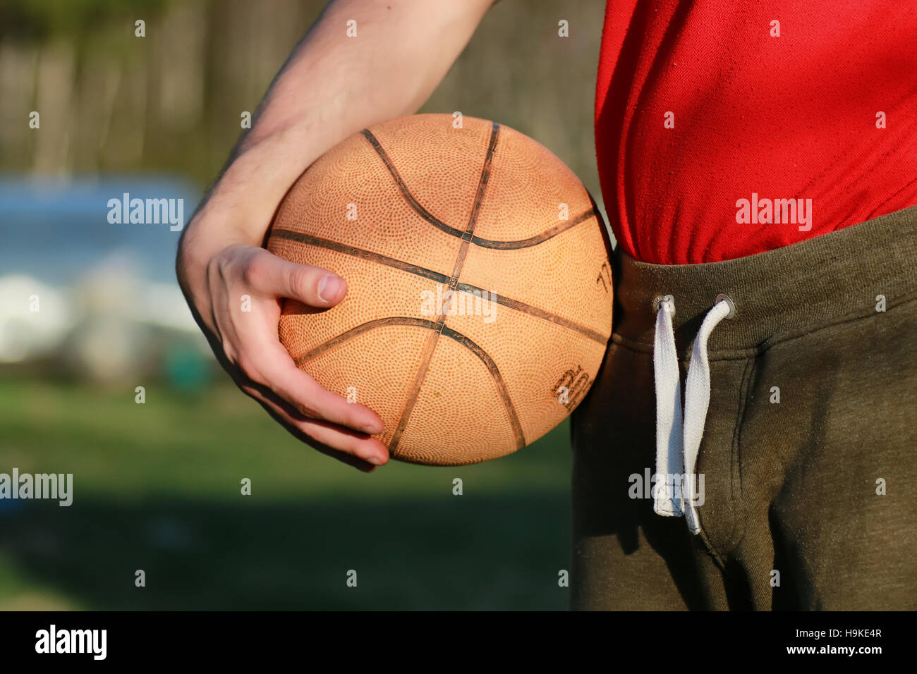 hand hold basketball Stock Photo Alamy