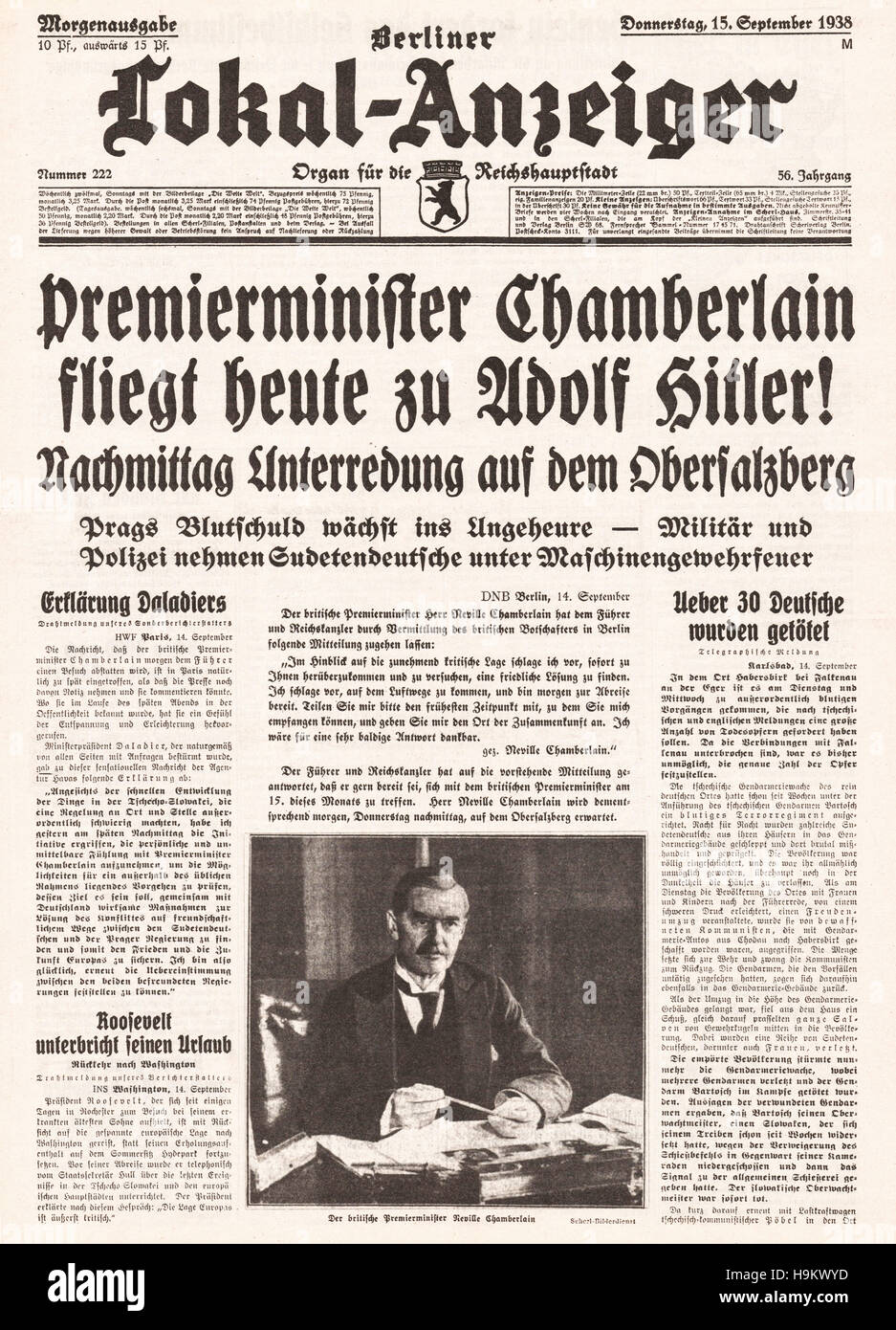 1938 Lokal-Anzeiger front page (Germany) Neville Chamberlain meets Adolf Hitler at the Obersalzberg Stock Photo