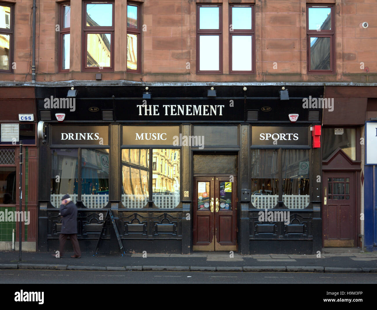 Tenement house glasgow scotland hires stock photography and images Alamy