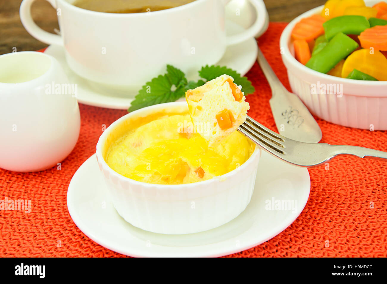 Dietary Scrambled Eggs with Carrots and Green Beans Studio Photo Stock