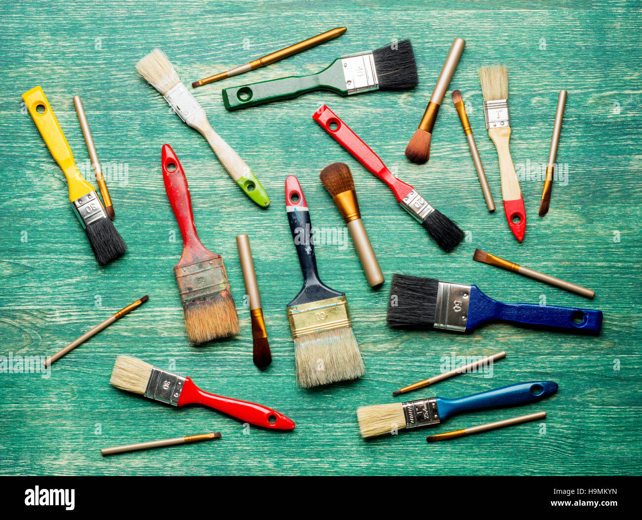 Retro paint brushes hires stock photography and images Alamy