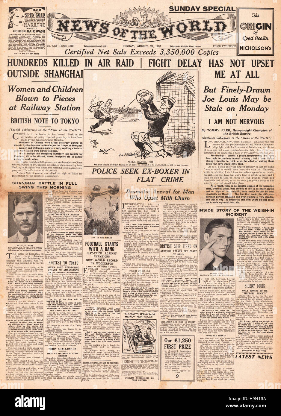 1937 News of the World front page Bombing of Shanghai Stock Photo
