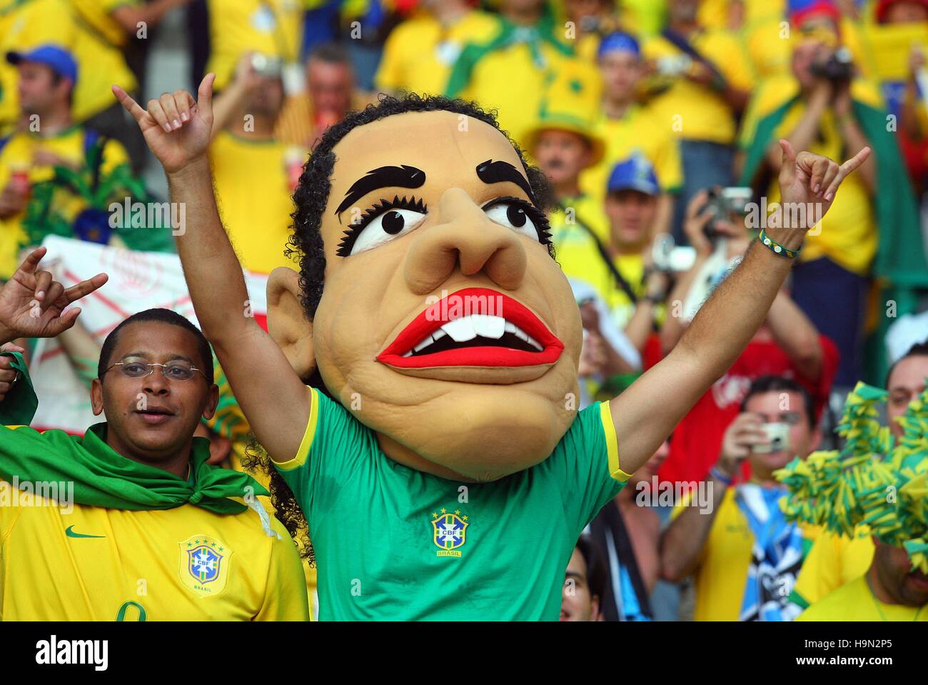 Brazil fan hi-res photography and images - Alamy