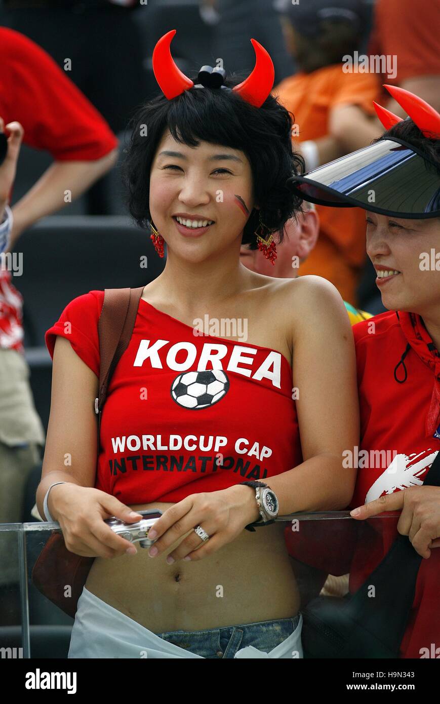 KOREA REPUBLIC FAN KOREA REPUBLIC V TOGO WORLD CUP FRANKFURT GERMANY 13