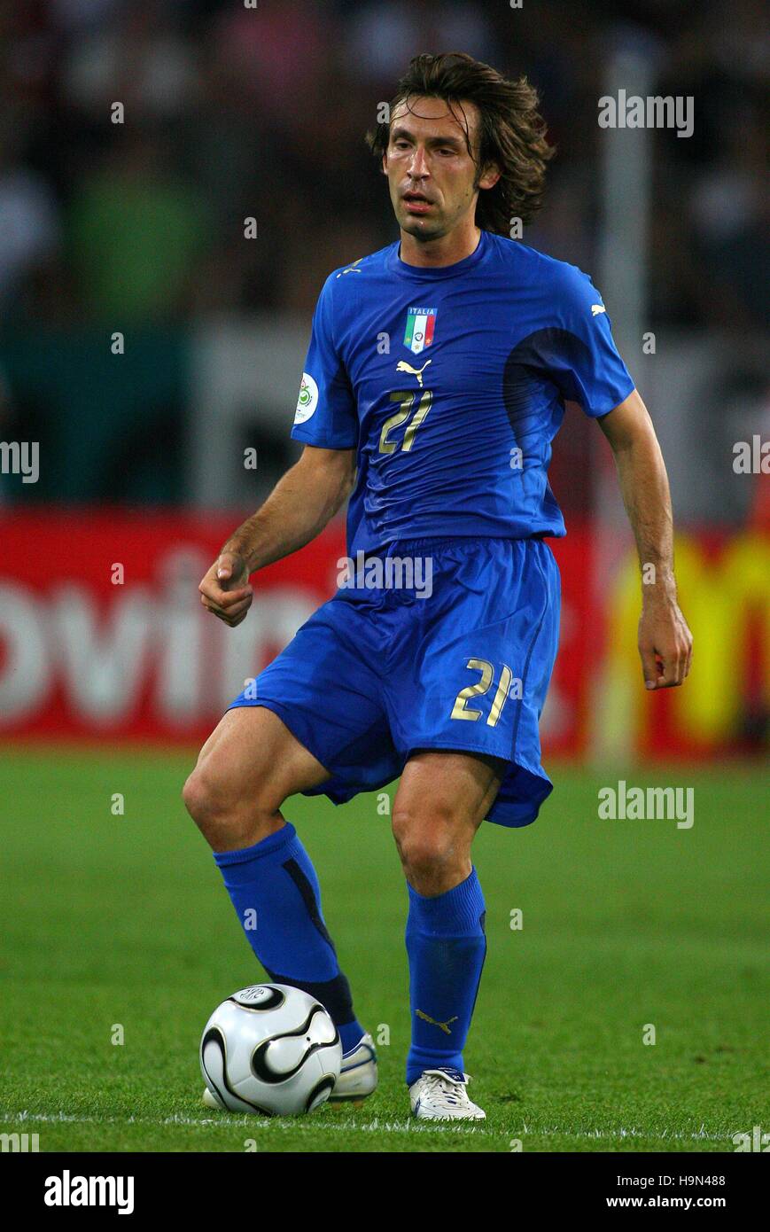 ANDREA PIRLO ITALY & AC MILAN WORLD CUP HANNOVER GERMANY 12 June 2006 Stock  Photo - Alamy