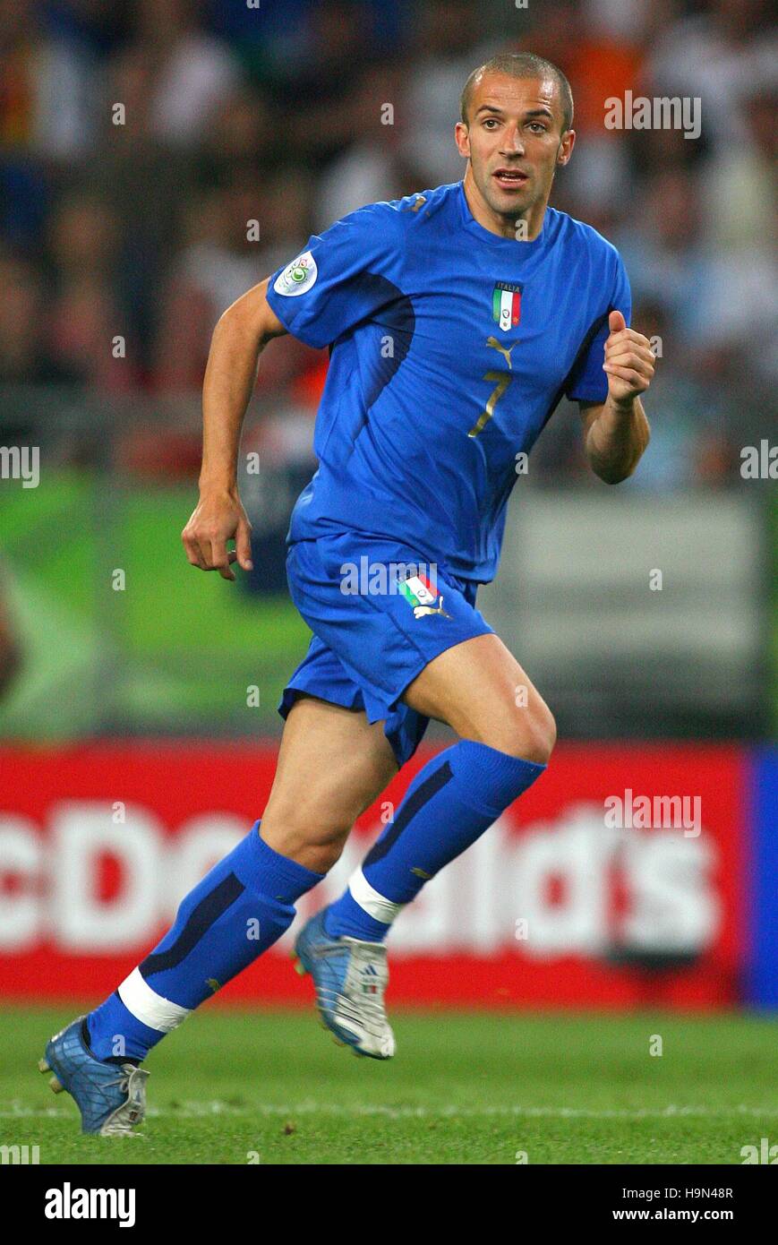ALESSANDRO DEL PIERO ITALY & JUVENTUS WORLD CUP HANNOVER GERMANY 12 ...