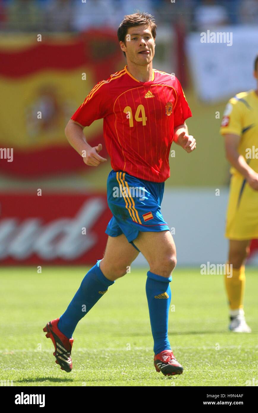 XABI ALONSO SPAIN & LIVERPOOL FC WORLD CUP LEIPZIG GERMANY 14 June 2006 Stock Photo