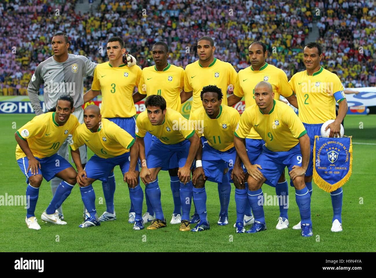 Photo of the brazilian soccer team hi-res stock photography and images -  Alamy