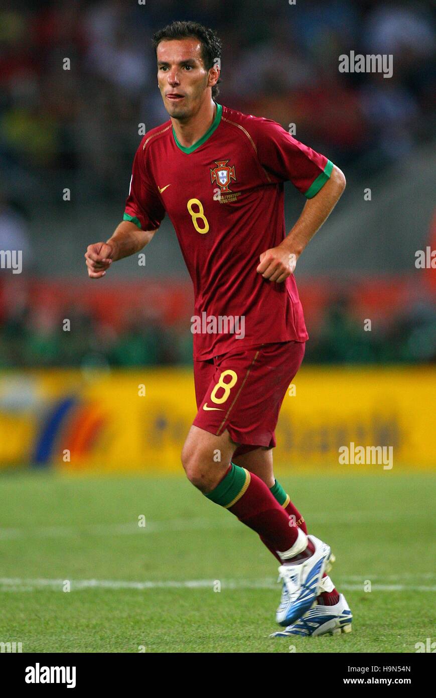 Petit Portugal Benfica World Cup Hi res Stock Photography And Images Petit Portugal Benfica World Cup Hi res Stock Photography And Images