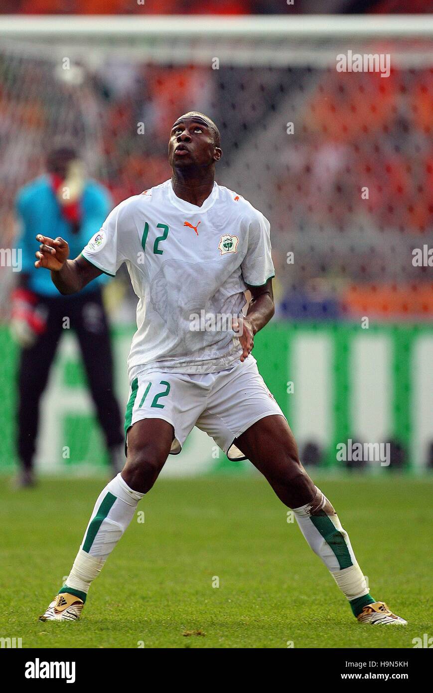 ABDOULAYE MEITE COTE D'IVOIRE & MARSEILLE WORLD CUP STUTTGART GERMANY 16 June 2006 Stock Photo