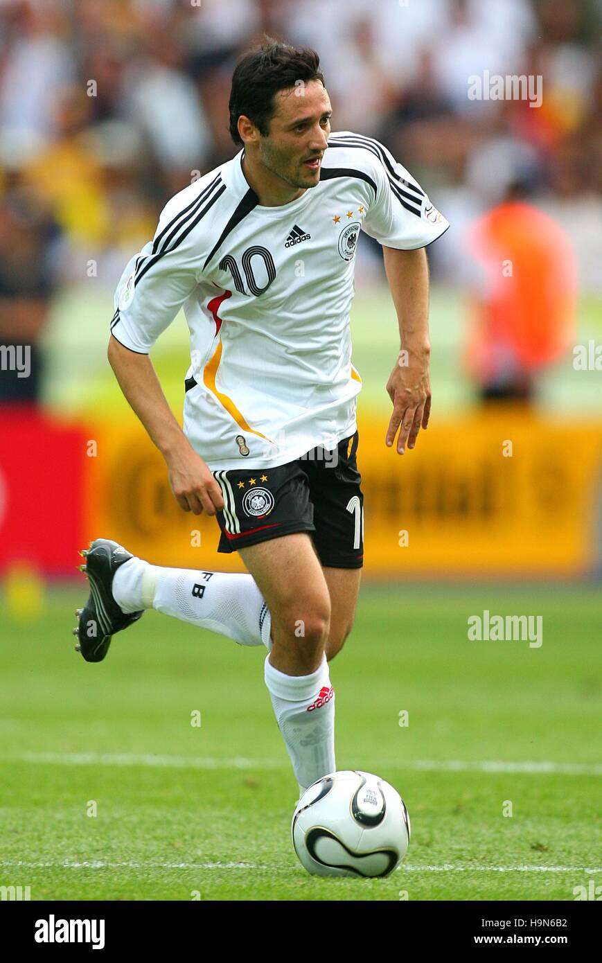 OLIVER NEUVILLE GERMANY & BOR MONCHENGLADBACH WORLD CUP BERLIN GERMANY 20  June 2006 Stock Photo - Alamy