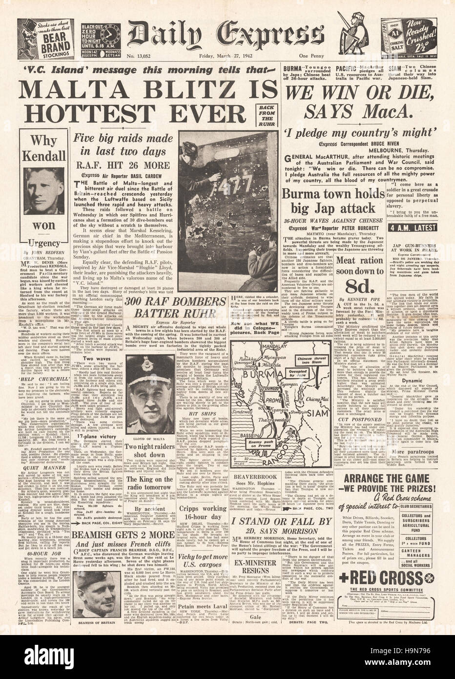 1942 Daily Express Luftwaffe bomb Malta Stock Photo