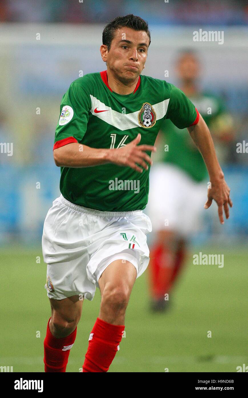 Mario mendez hires stock photography and images Alamy