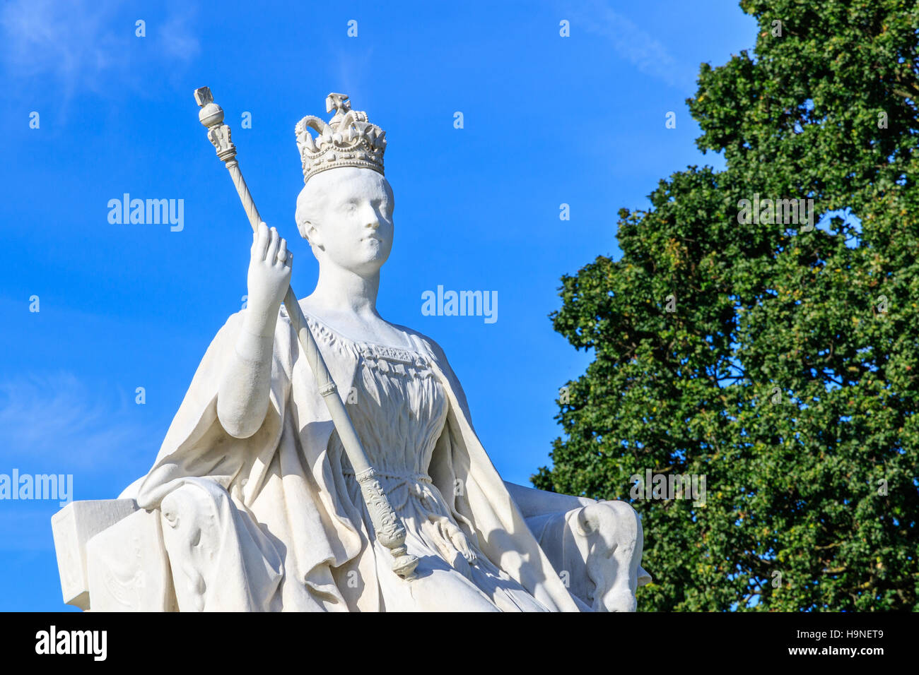 Queen Victoria Statue in front of Kensington Palace in London Stock
