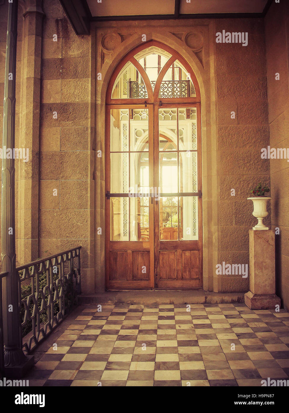 Door in old castle Stock Photo - Alamy