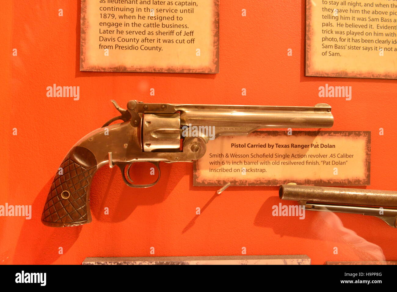 Wild west guns in a museum in America Stock Photo - Alamy