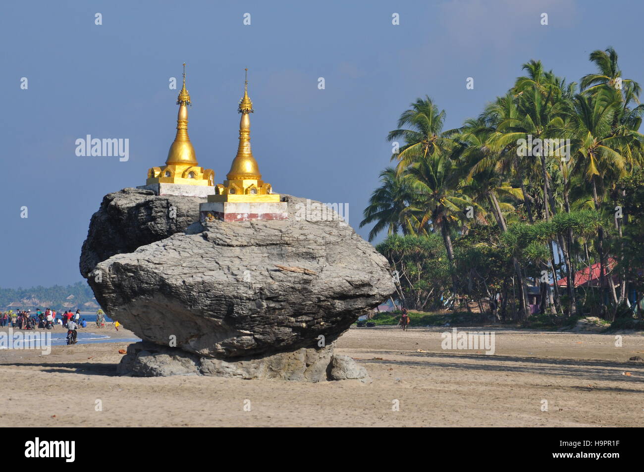 Ngwesaung beach, Ngwe Saung, Gulf of Bengal, Myanmar Stock Photo Alamy