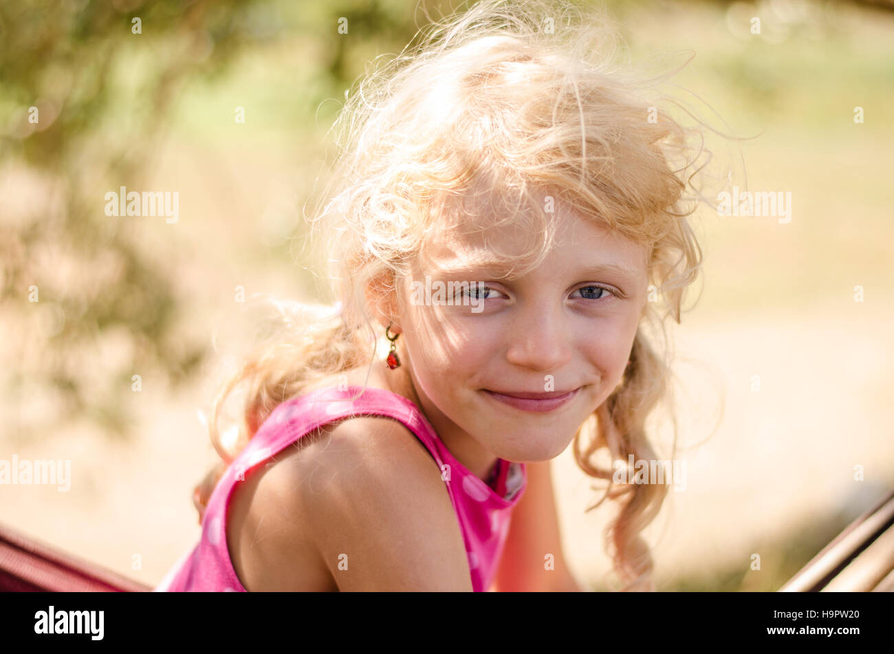 adorable smiling blond little girl portrait Stock Photo - Alamy