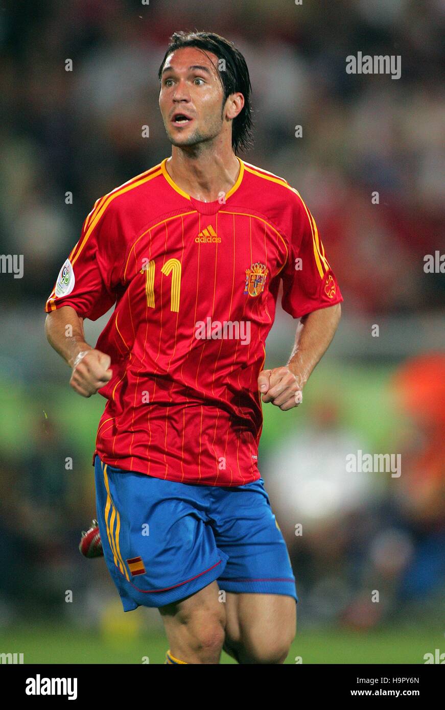 Luis garcia spain liverpool fc hi-res stock photography and images