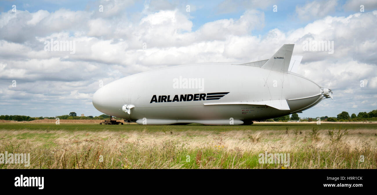 Worlds largest aircraft, the Hybrid Air Vehicles Airlander 10, is prepared for it's maiden flight from Cardington Sheds, Bedfordshire, England, UK Stock Photo